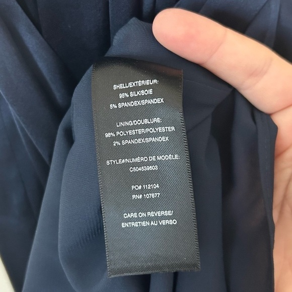 Alice & Olivia Toni V-Neck Navy Satin Hi Low Dress SIZE 4 - Picture 3 of 10